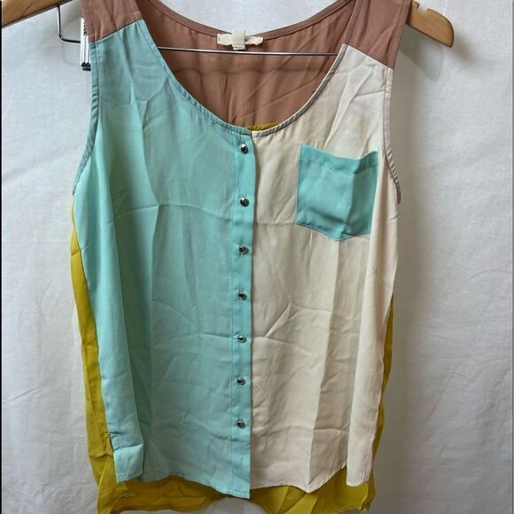 Color block Button down Blouse - Picture 5 of 7